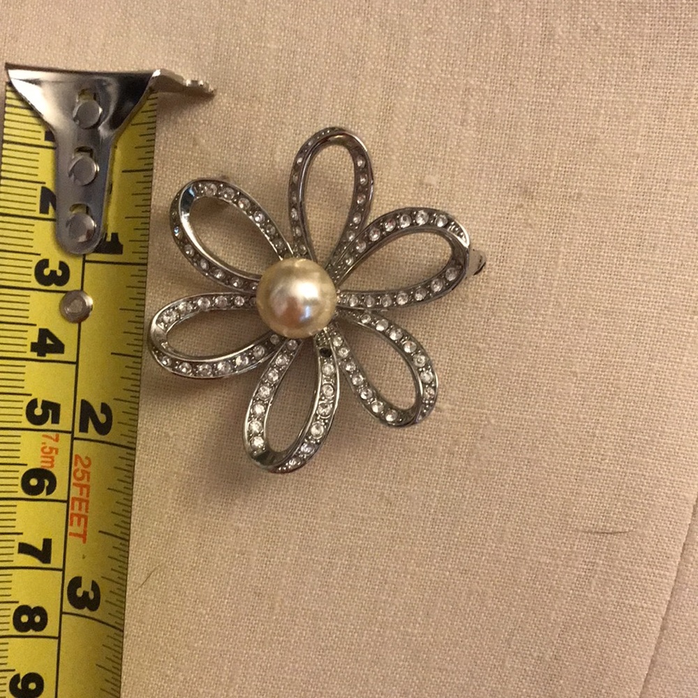 Brooch - Picture 3 of 5